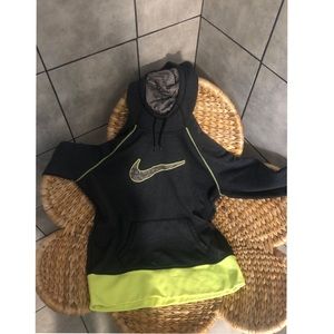 Men’s Nike athletic hoodie!